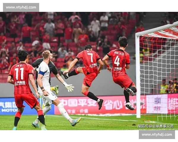 铁卫库利巴利天神下凡！11 次解围 + 加时绝杀，新月 4-3 掀翻曼城